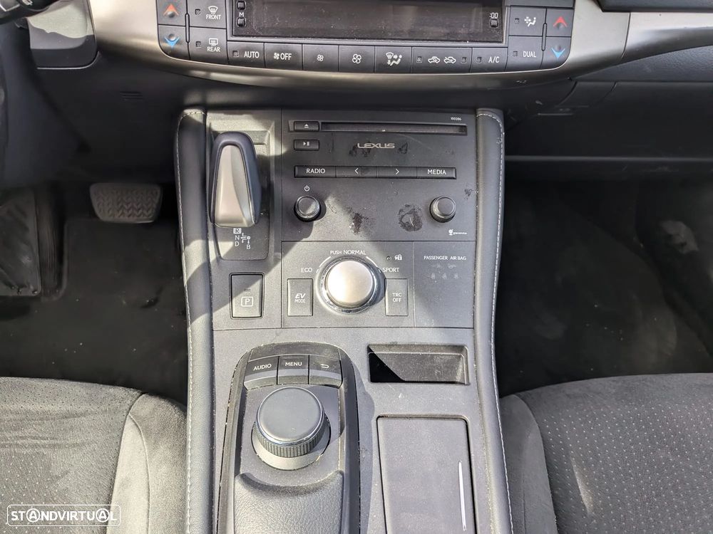Lexus CT 200h Executive - 16