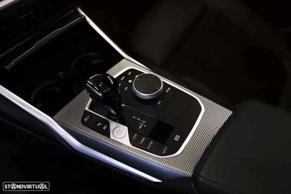 BMW 330 e Aut. M Sport - 10