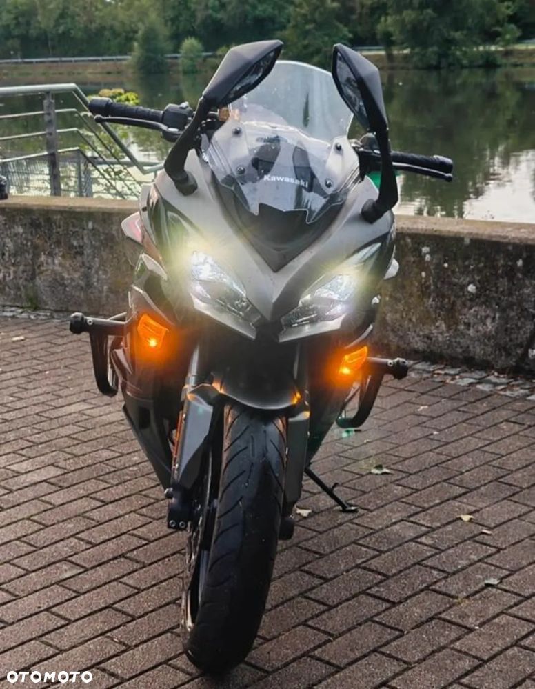 Kawasaki Ninja 1000 SX - 4