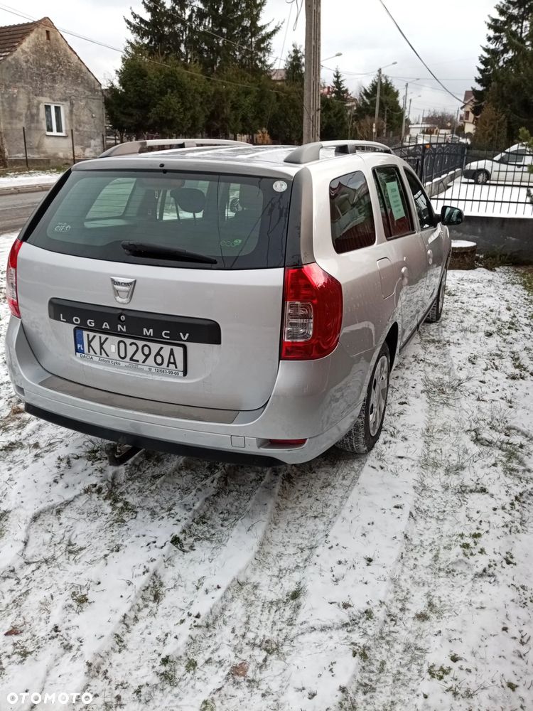 Dacia Logan TCe 90 S&S Laureate - 4