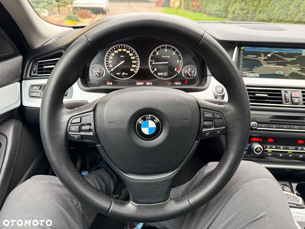 BMW Seria 5 520d Luxury Line - 30