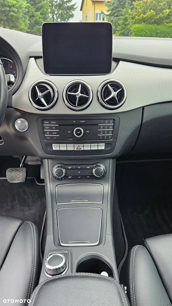Mercedes-Benz Klasa B 180 (CDI) d 7G-DCT AMG Line - 11