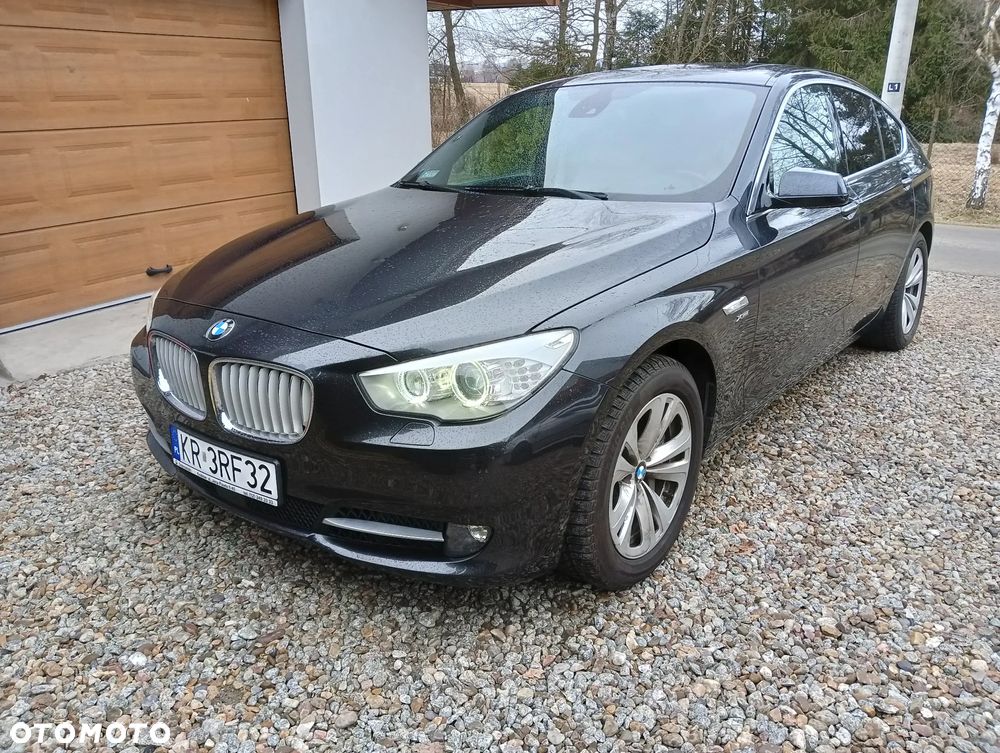 BMW 5GT 550i xDrive Gran Turismo - 9