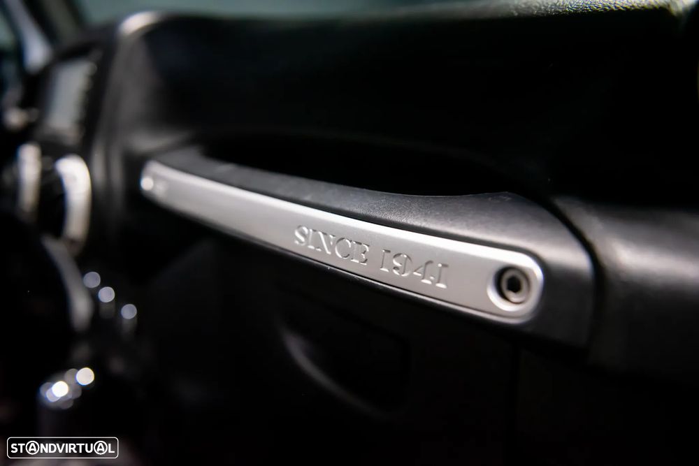 Jeep Wrangler Unlimited 2.8 CRD ATX Sahara Adventure Edition - 32