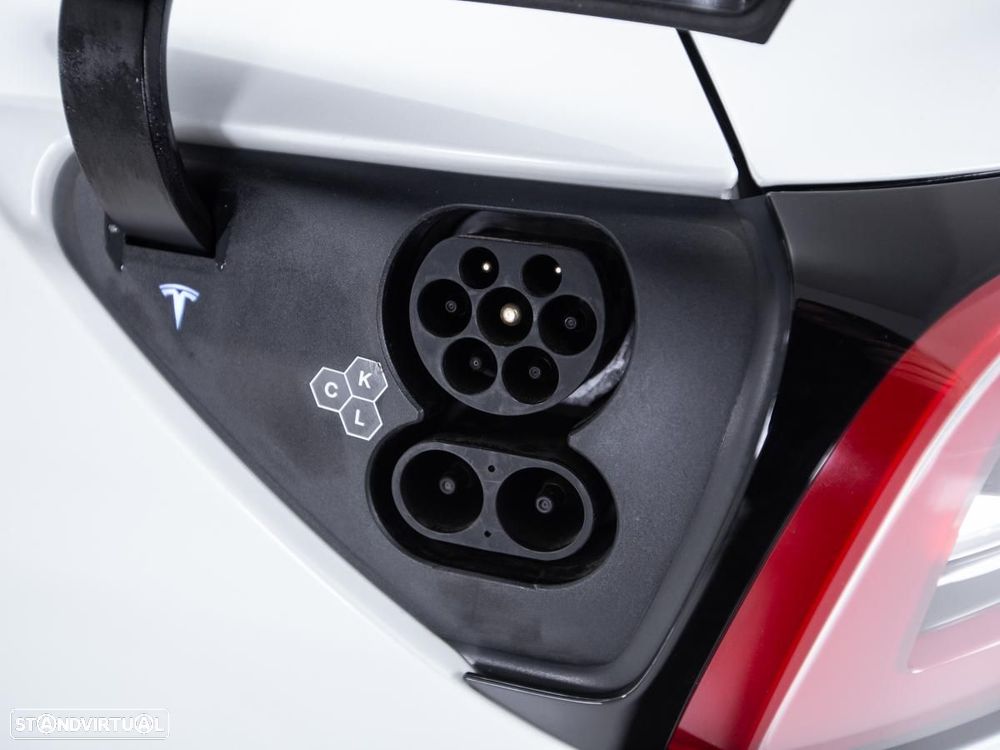 Tesla Model 3 Long Range Tração Traseira - 17