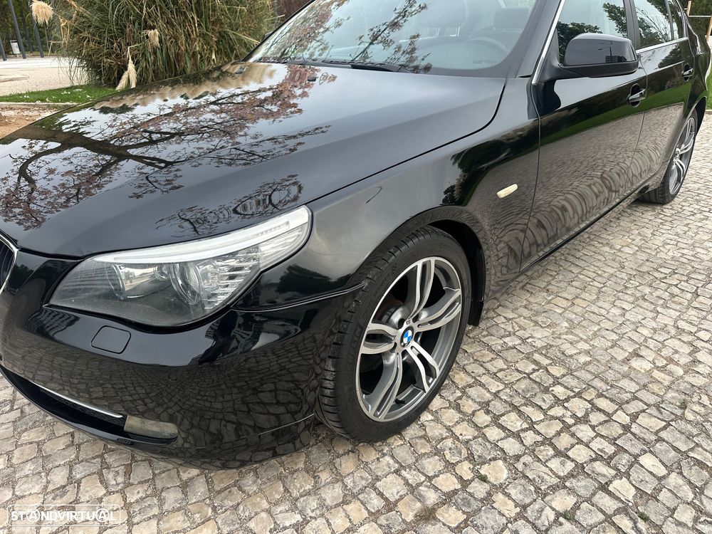 BMW 520 dA Executive - 11