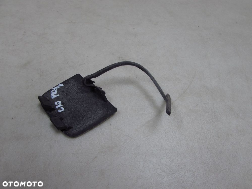 VOLVO C30 06-13 ZASLEPKA HAKA ZDERZAKA PRZOD 30655932 - 3