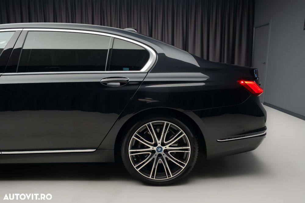 BMW 7 Series 2020 — imagine 12