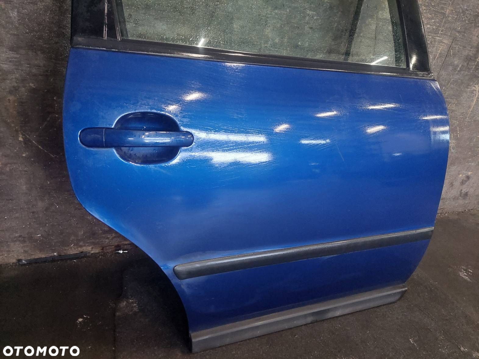 DRZWI KOMPLETNE PRAWY TYŁ VOLKSWAGEN PASSAT B5 FL KOMBI LC5X - 2