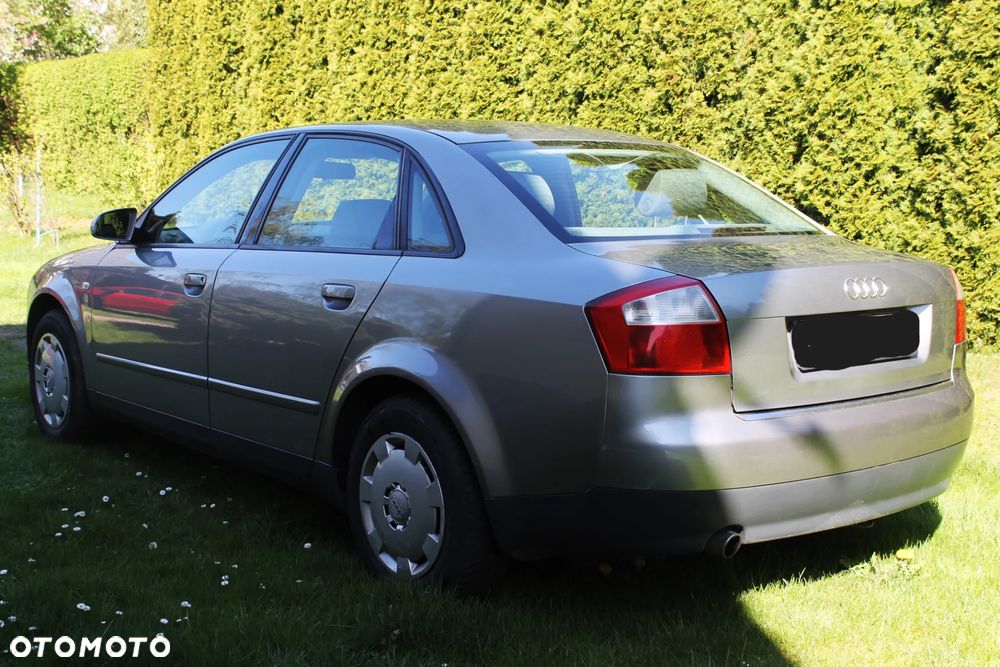 Audi A4 Limousine - 7