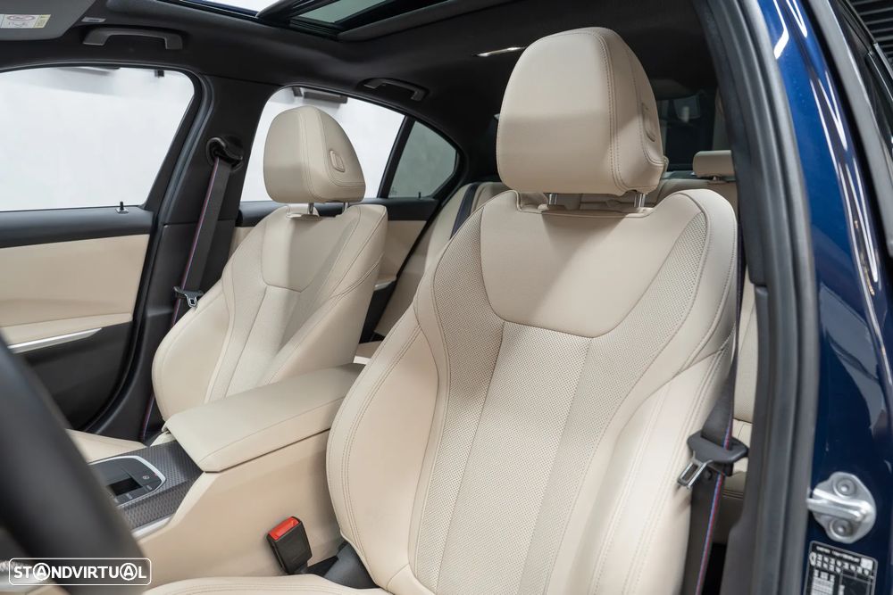 BMW 330 e Pack Desportivo M Auto - 26