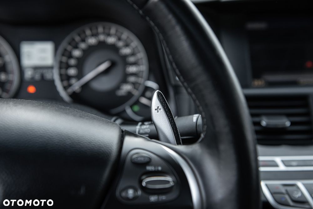 Infiniti M M37 S - 22