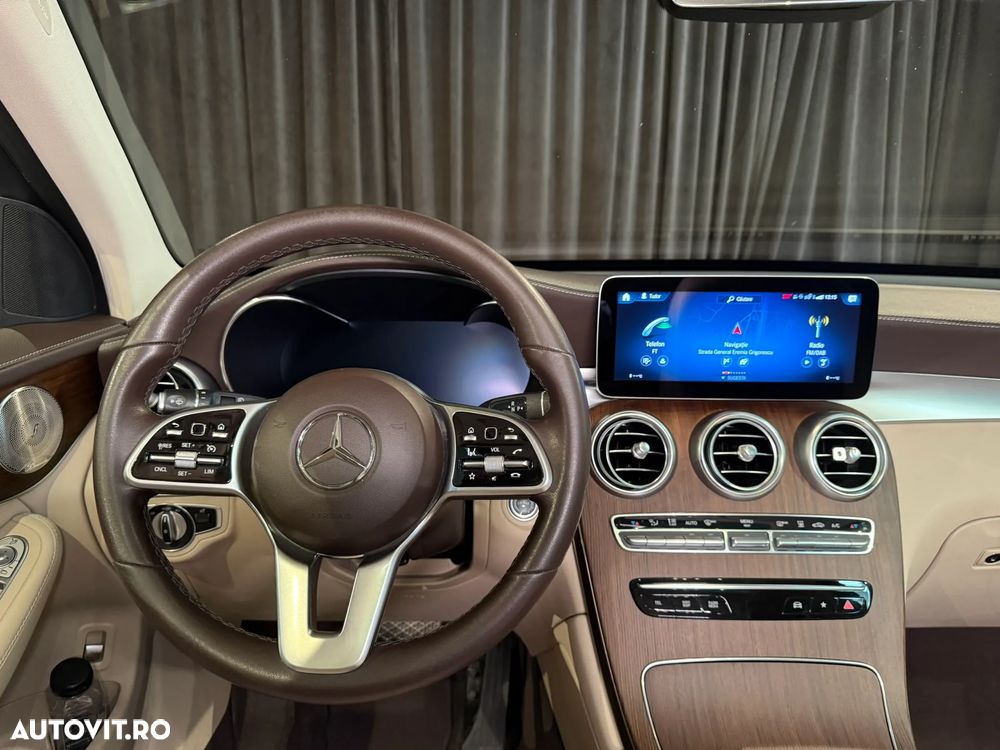 Mercedes-Benz GLC 200 4MATIC 9G-TRONIC AMG Line - 20