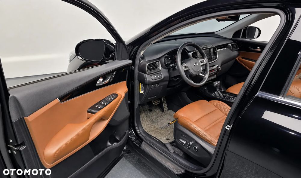 Kia Sorento - 10