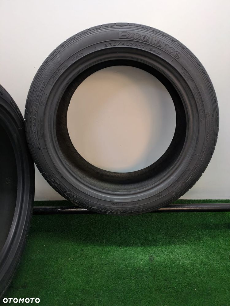Opony letnie 235/45/17 Goodyear Excellence - 8