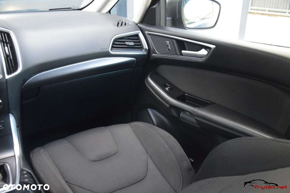 Ford S-Max - 26