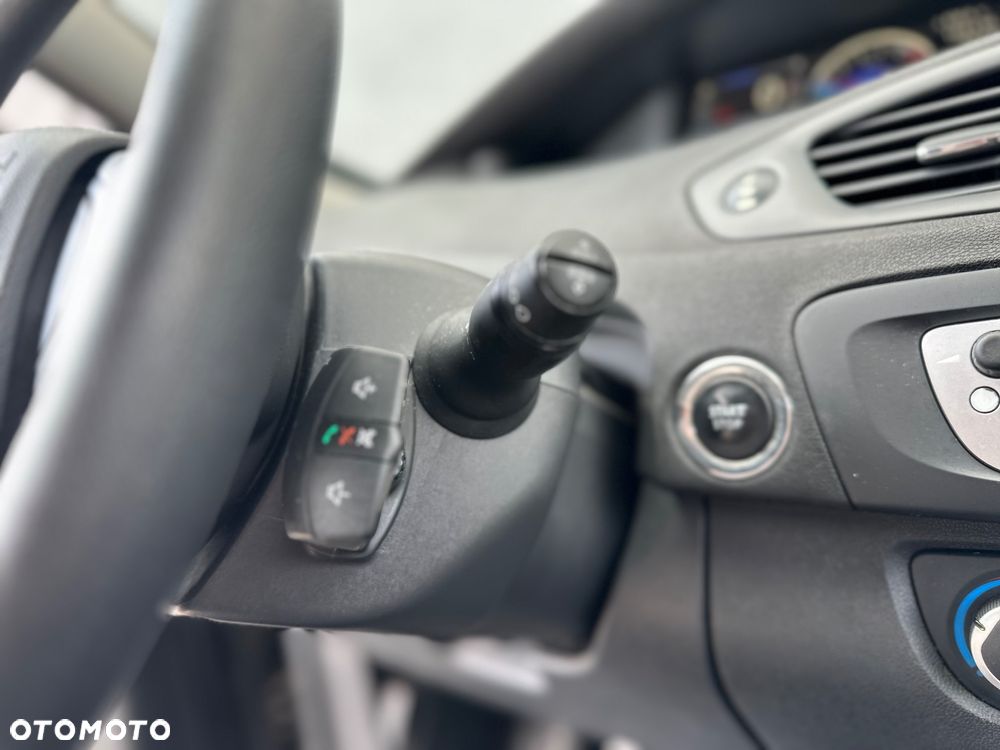 Renault Scenic 1.6 16V 110 TomTom Edition - 23