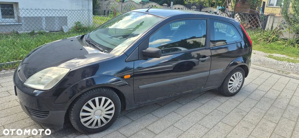 Ford Fiesta 1.3 Ambiente - 1
