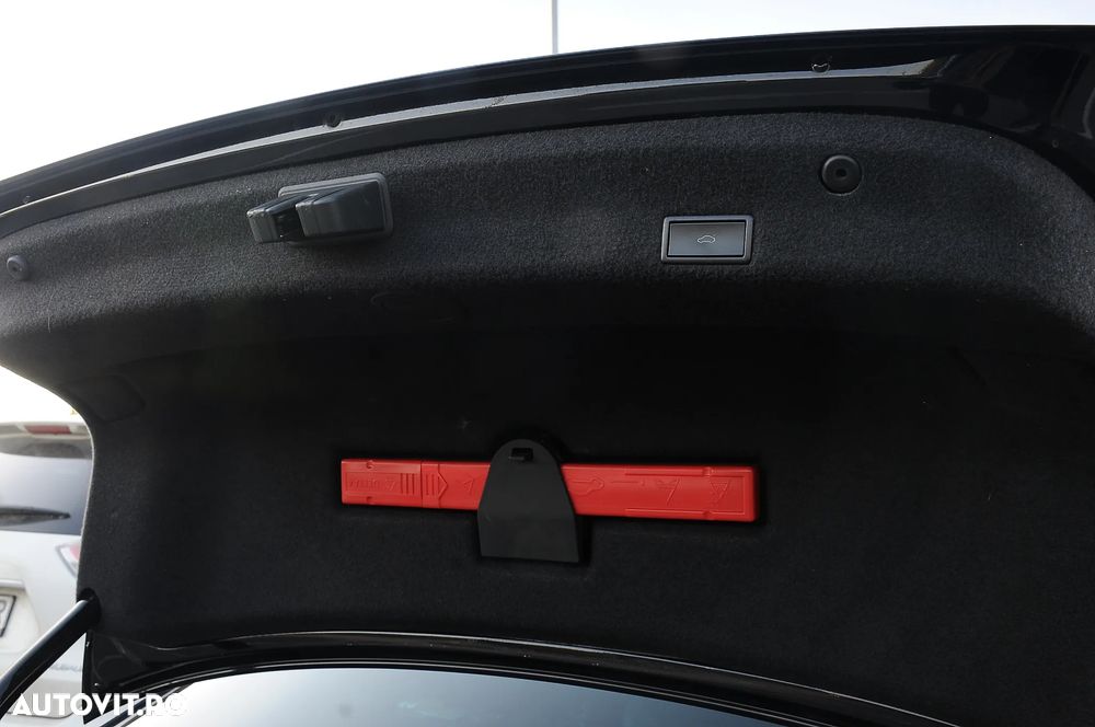 Volkswagen Passat 2.0 TDI DSG Highline - 26