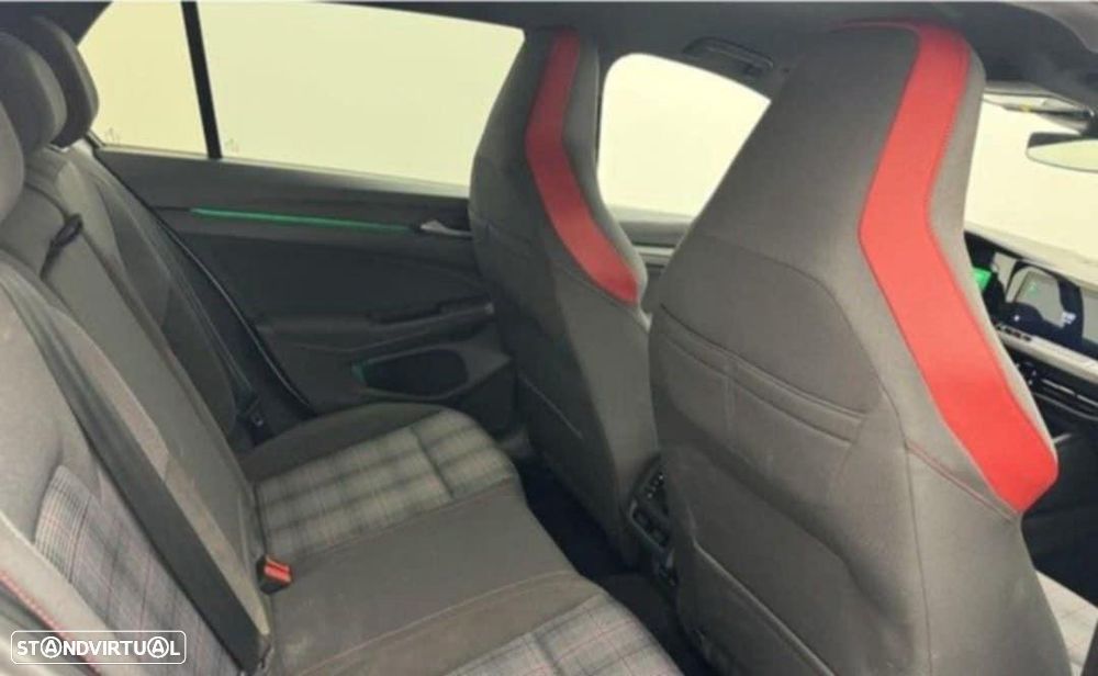 VW Golf GTI 2.0 TSI OPF DSG Performance - 4