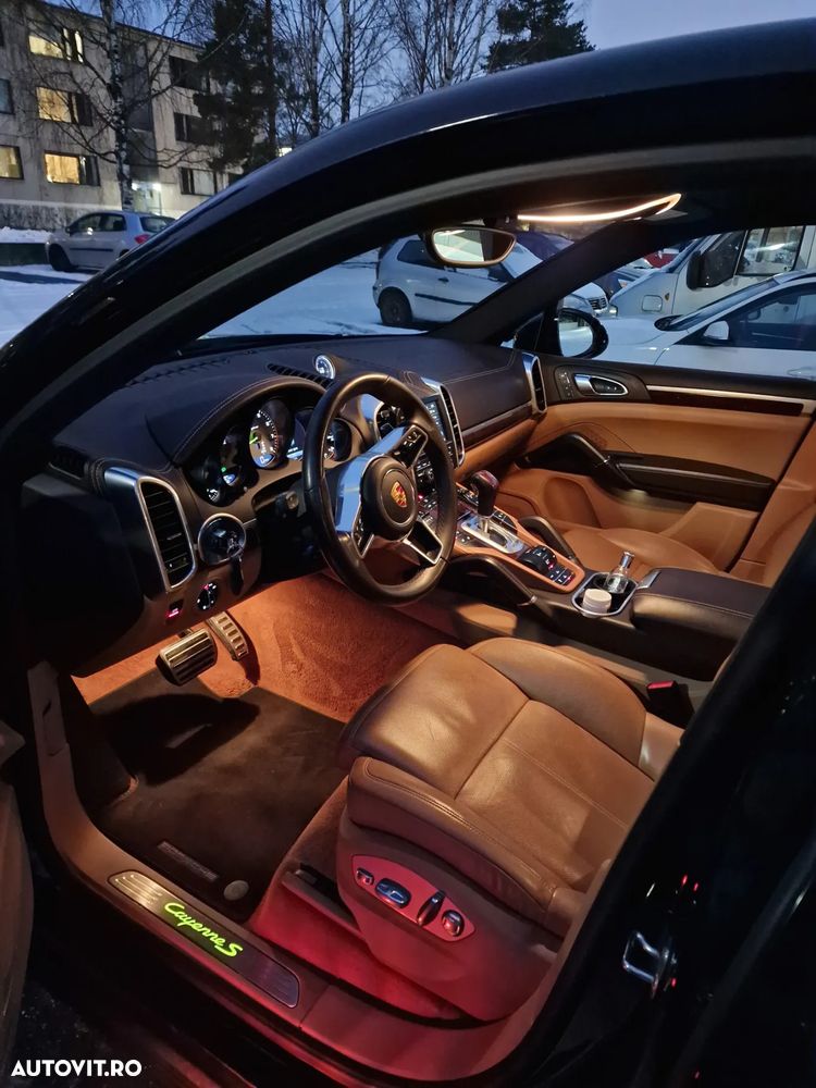 Porsche Cayenne S E-Hybrid Platinum Edition - 13