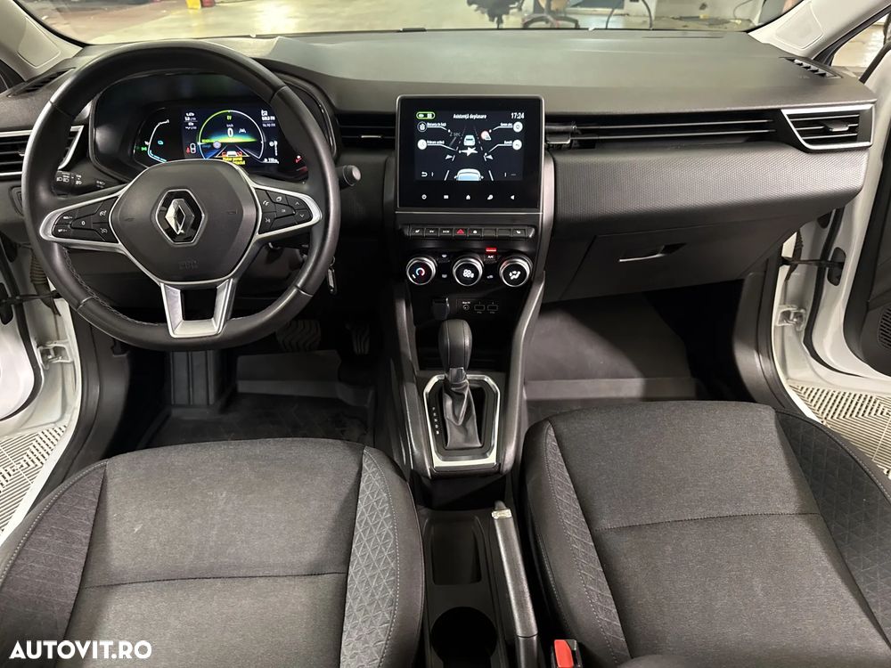 Renault Clio - 10
