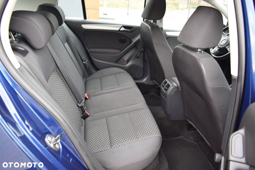 Volkswagen Golf - 19
