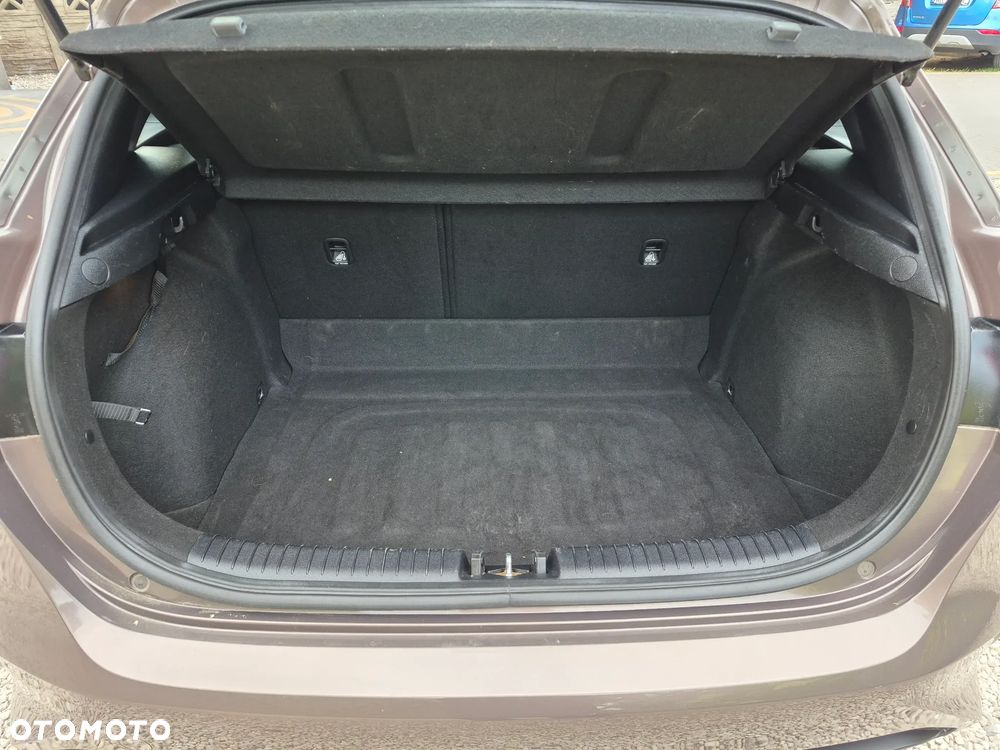 Kia Ceed 1.4 L Business Line - 21