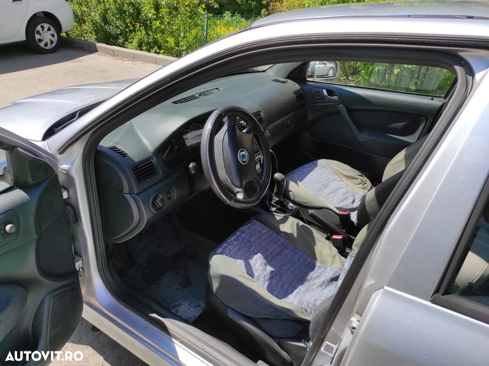 Skoda Octavia Tour 1.6 - 5