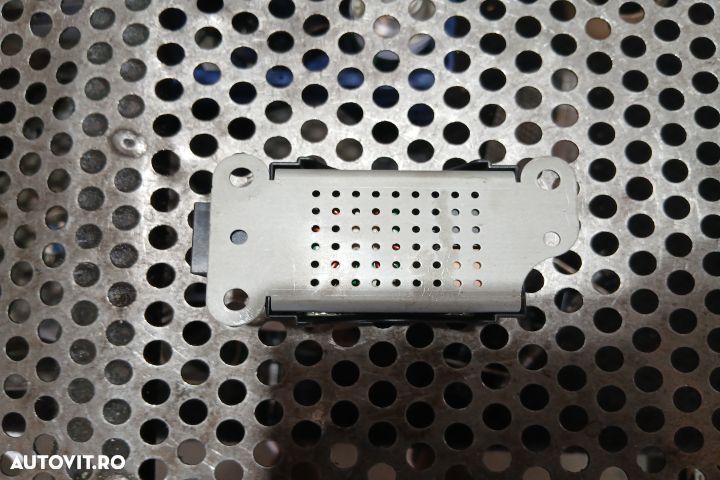 Amplificator antena 5M0035570B 7617310031 5M0035570B 7617310031 Volks - 3
