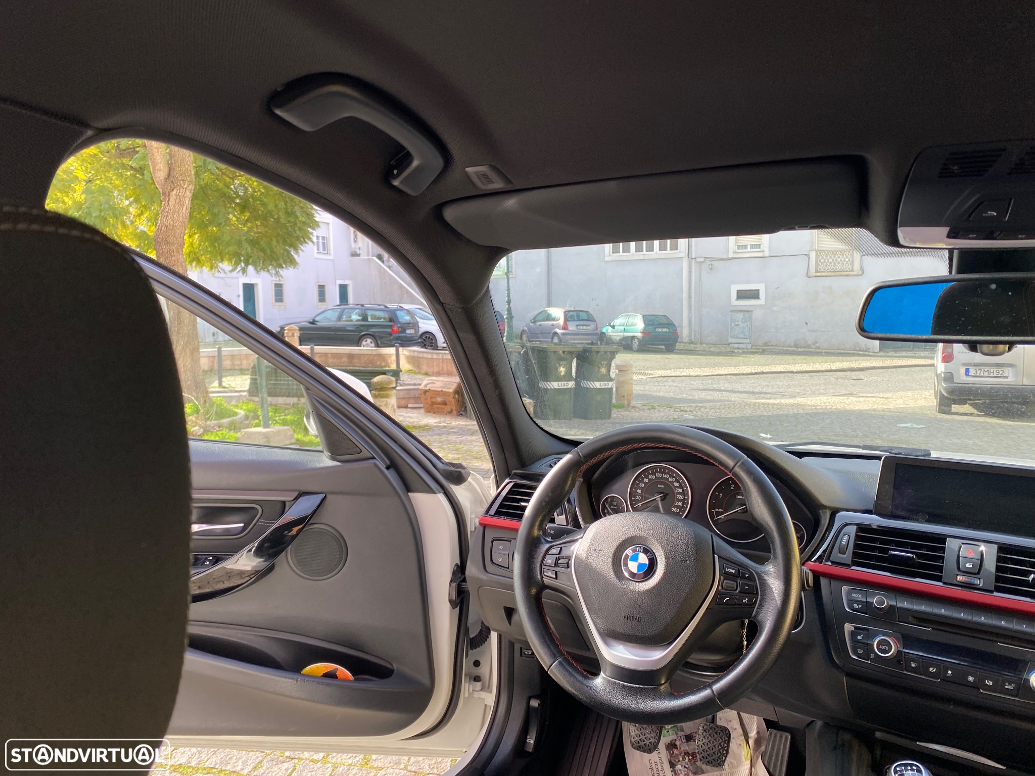 BMW 318 d Touring Pack M - 19