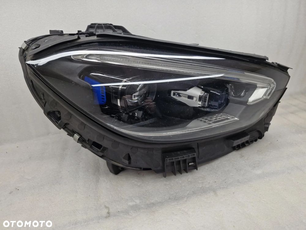 MERCEDES C-KLASA W206 FULL LED LAMPA PRAWA PRZÓD A2069068003. DIGITAL LIGHT. - 2