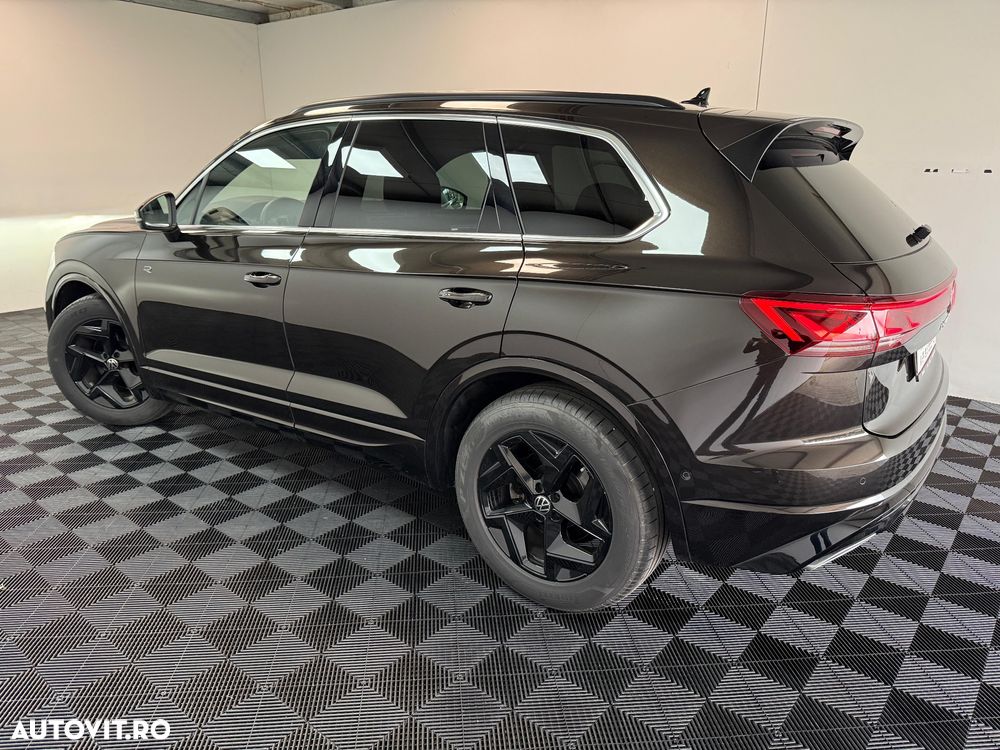 Volkswagen Touareg 3.0 V6 TDI 4Motion DPF Automatik R-Line - 24