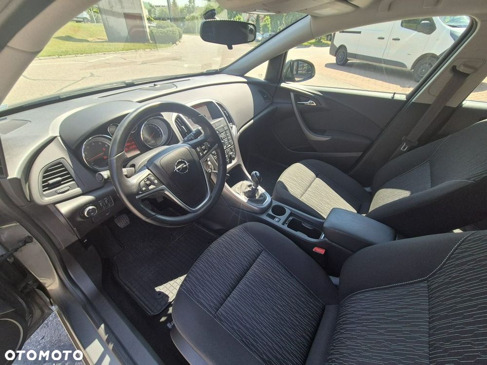 Opel Astra 1.4 T Business - 13
