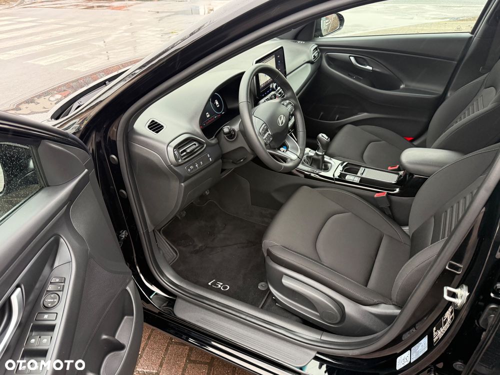 Hyundai i30 1.5 T-GDI 48V-Hybrid Advantage - 13