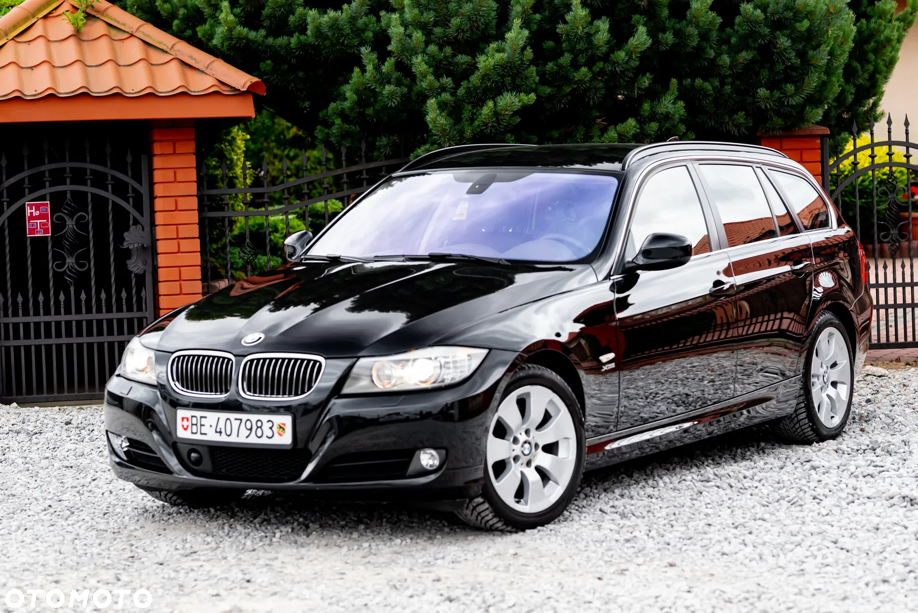 BMW Seria 3 325i xDrive Touring Edition Sport - 6
