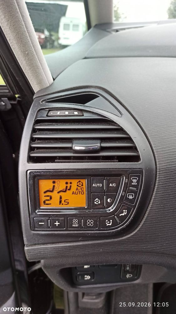 Citroën C4 Picasso 2.0 HDi Exclusive - 12