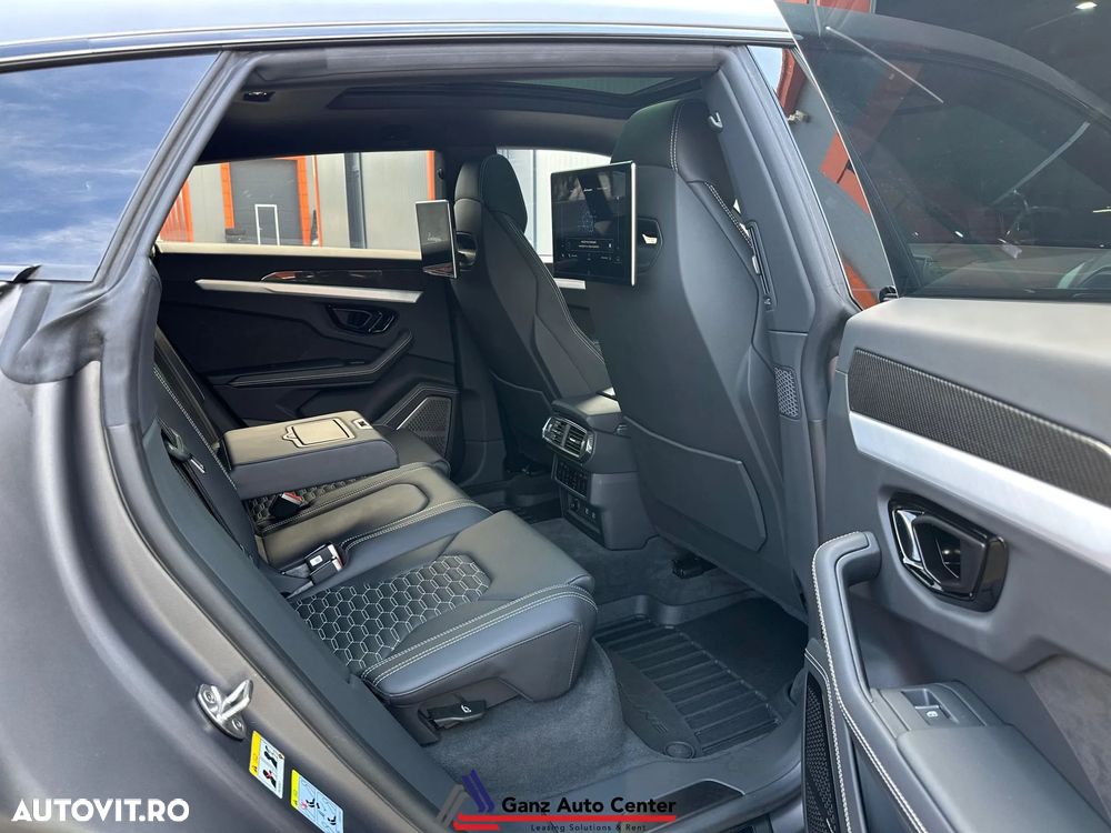 Lamborghini URUS Standard - 19