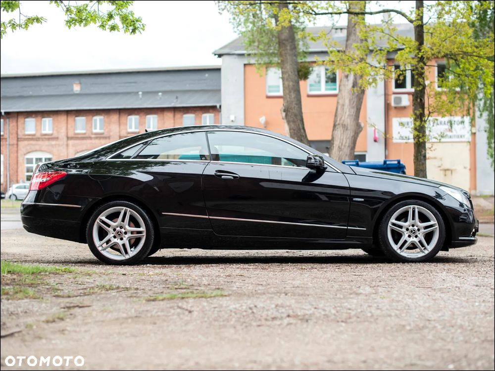 Mercedes-Benz Klasa E 250 BlueEFFICIENCY 7G-TRONIC Avantgarde - 14