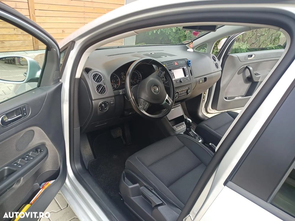 Volkswagen Golf Plus 1.6 TDI DPF DSG Comfortline - 2