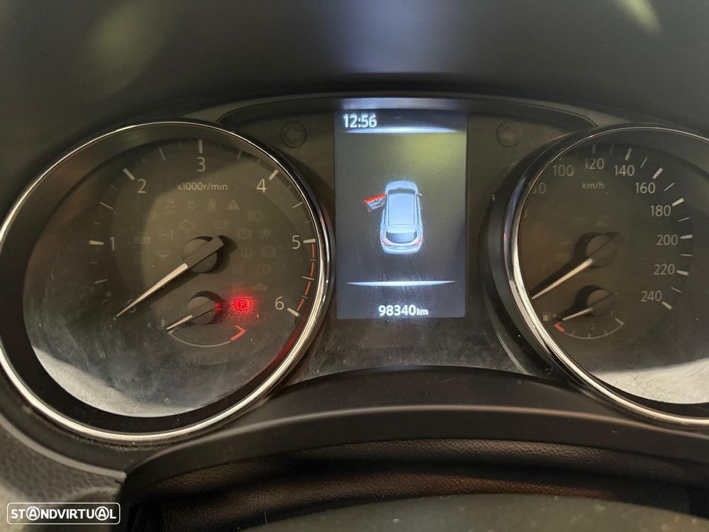 Nissan Qashqai 1.5 dCi N-Connecta 18 - 9