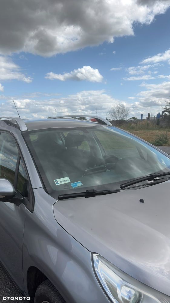 Peugeot 2008 - 11