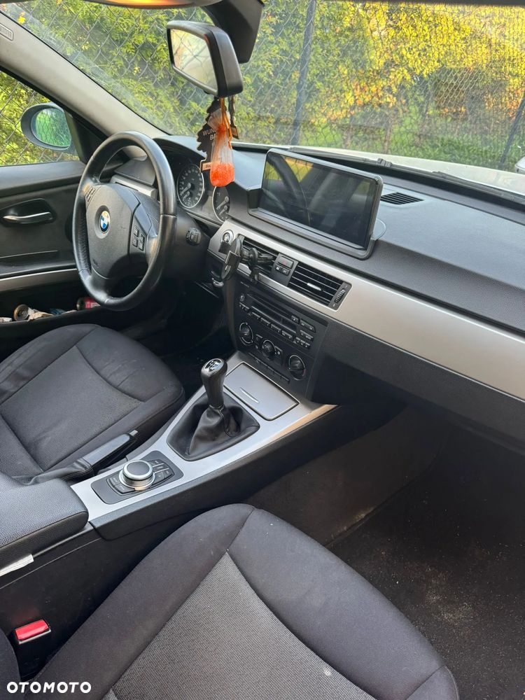 BMW Seria 3 320d - 6