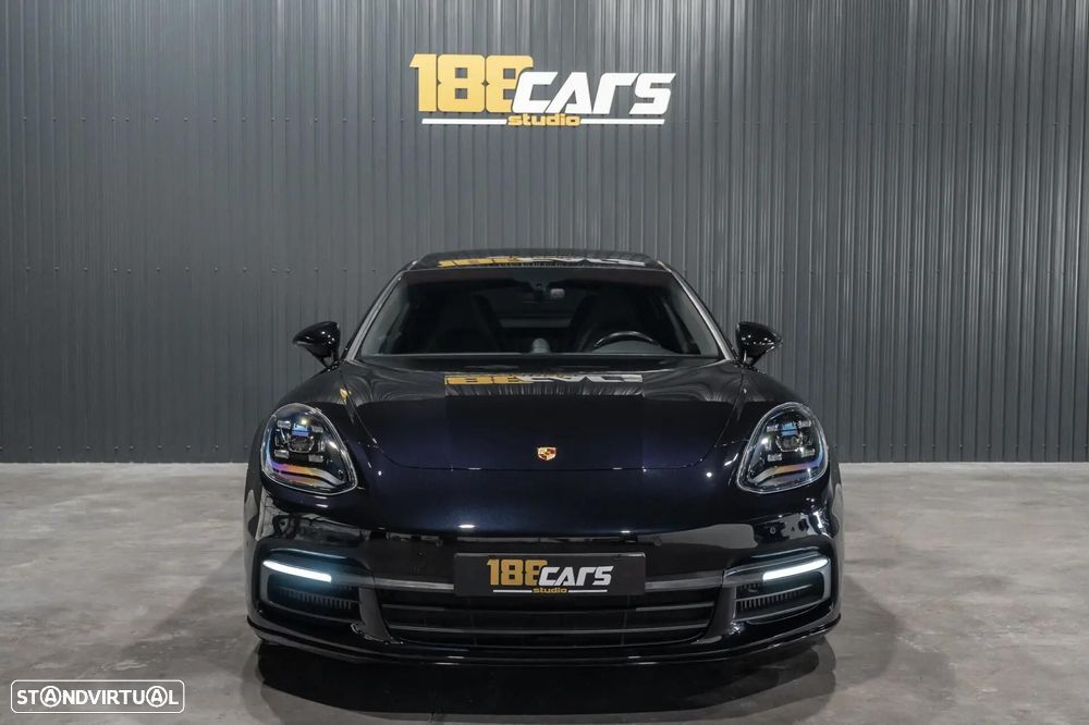 Porsche Panamera - 3
