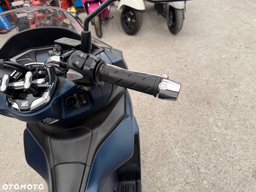 Honda PCX - 8