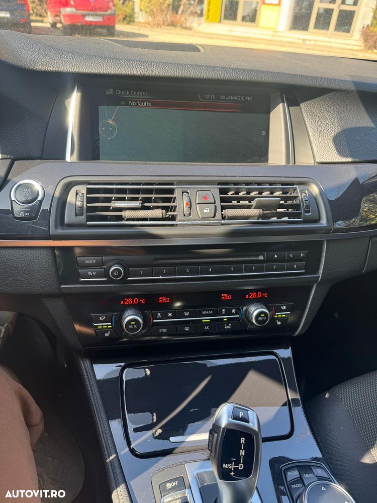 BMW Seria 5 520d Aut. Edition Fleet Sport - 10