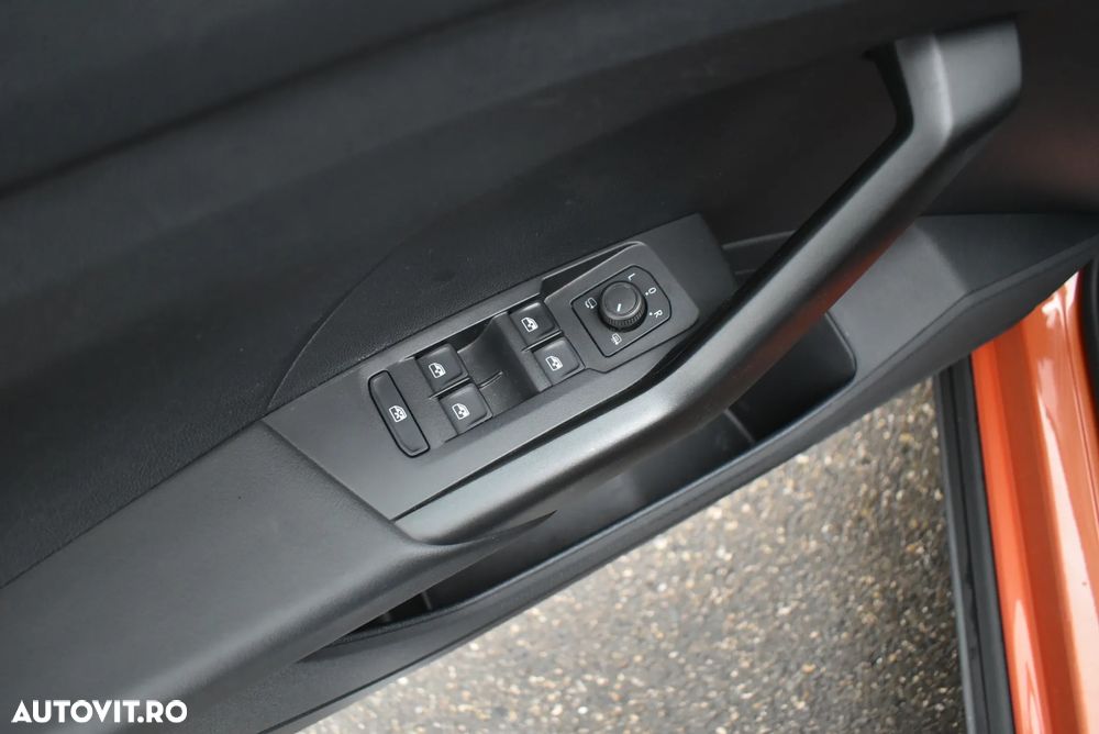 Volkswagen T-Cross 1.0 TSI DSG Life - 5