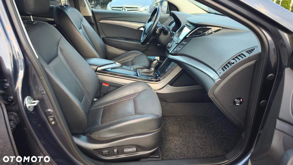 Hyundai i40 Kombi 2.0 Automatik Premium - 22