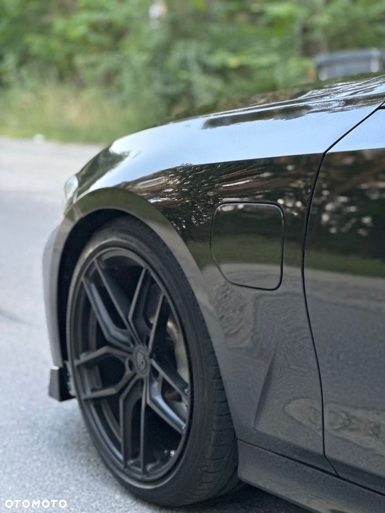 BMW Seria 3 330e M Sport sport - 11