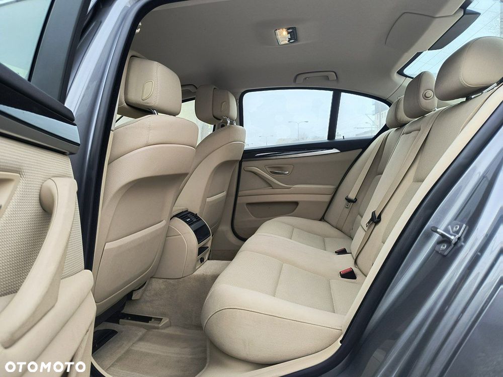 BMW Seria 5 520d - 10